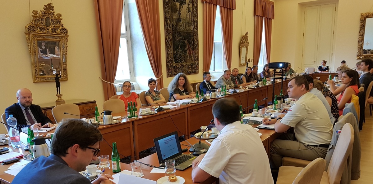 Hudební salon Černínského paláce: kulatý stůl k ochraně kulturních statků