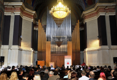 Zlaté kříže jsme předali v Hradci Králové