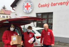 VonTom věnoval 59 palet aviváže a ESA logistika opět pomáhala s distribucí